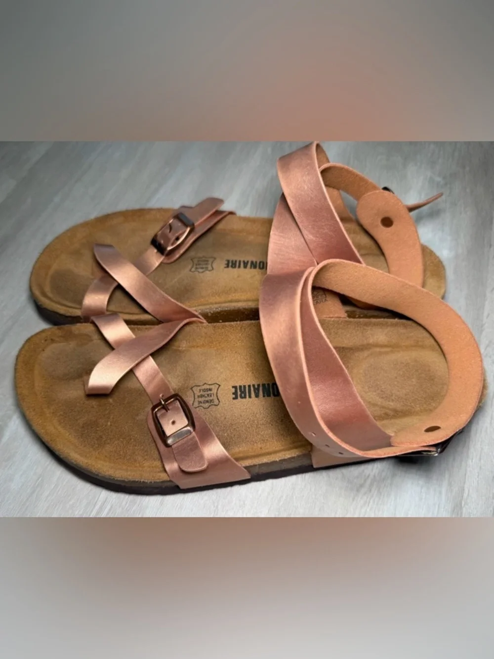 CUSHIONAIRE Size 9.5M Lara Cork footbed Sandal Rose Gold Genuine Leather strap